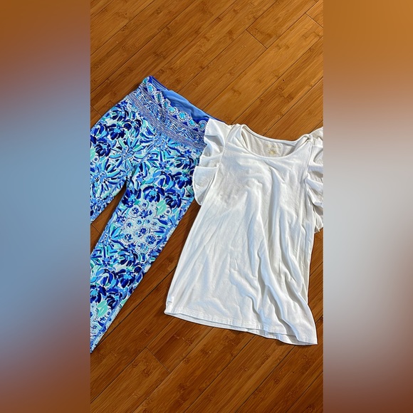Lilly Pulitzer Pants - BUNDLE Lilly Pulitzer leggings w/free top 💕